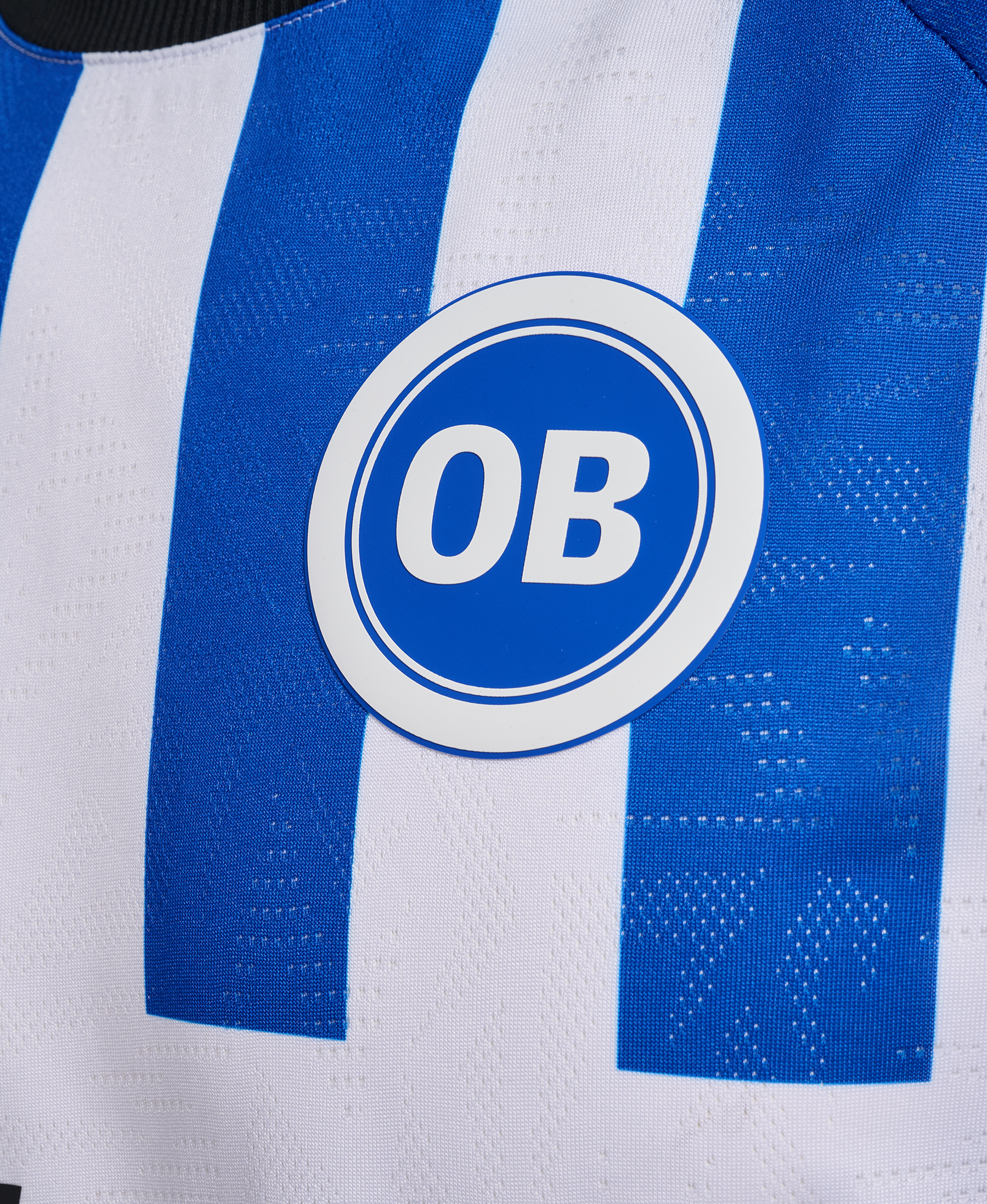 Hjemmebanetrøje 26/27 L/Æ